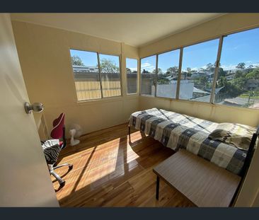 4/258 Hawken Drive, St Lucia, Qld 4067 - Photo 2