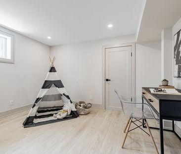 For Lease - 43 Thorny Brae Drive, Markham, Ontario - Photo 2