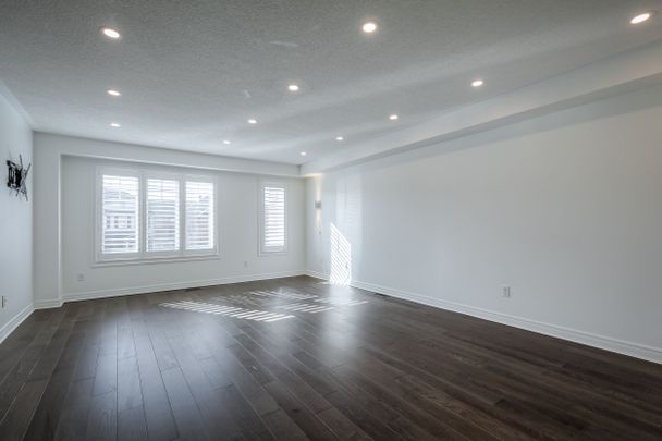 For Lease - 3086 Highbourne Crescent, Oakville, Ontario - Photo 1