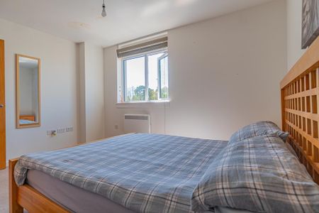 1 bedroom flat to rent - Photo 3