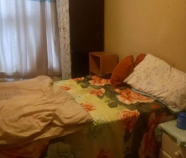 Room in a Shared House, St. Johns Road, E17 - Photo 3