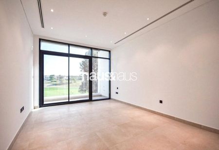 Golf Course Single Row | Private Pool | February - Photo 2