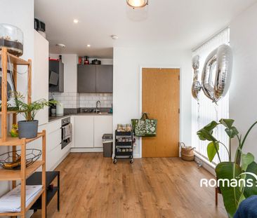 2 bedroom apartment to rent - Photo 3