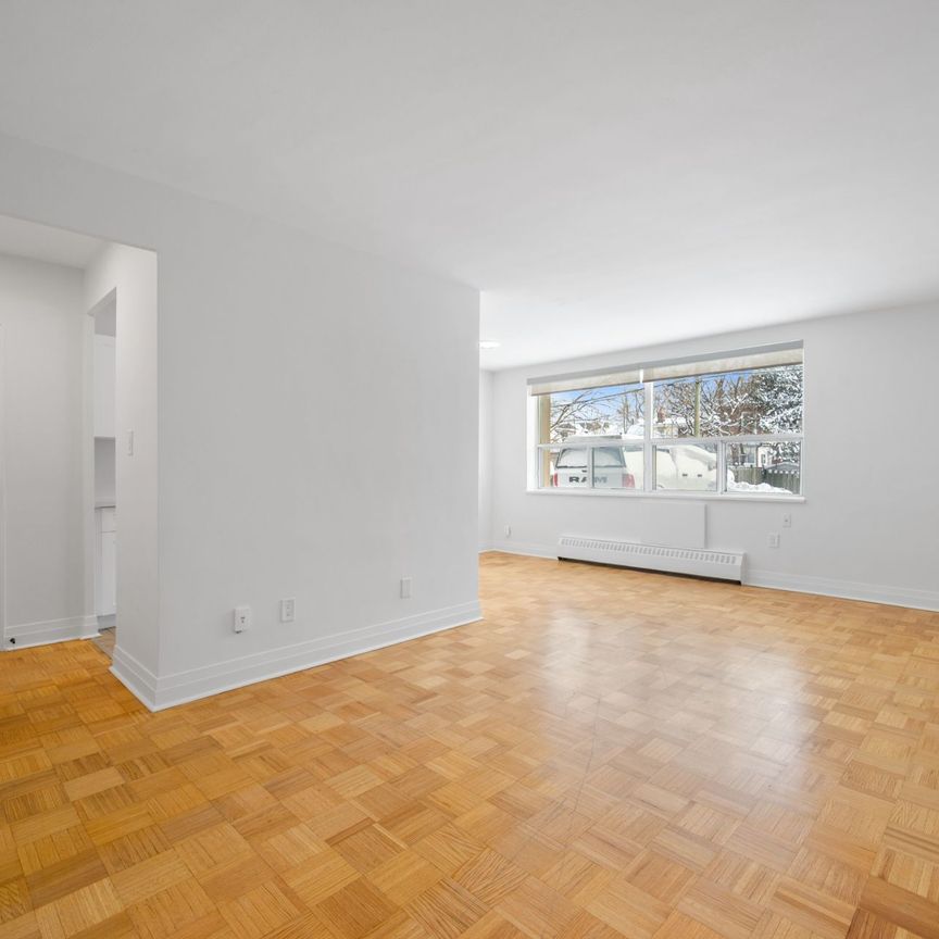 For Lease - 1017 Woodbine Avenue Unit# 107, Toronto, Ontario - Photo 1