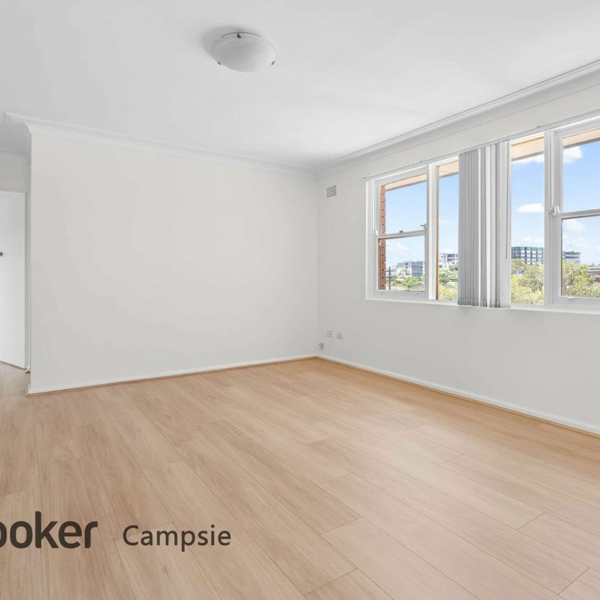 Top Floor 2 Bedroom Unit - Photo 1