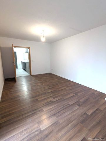 Geräumige 5-Zimmer-Wohnung mit Terrasse in Steinen – Ihr neues Zuhause! - Photo 2