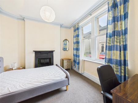 7 bedroom private hall to rent - Photo 4