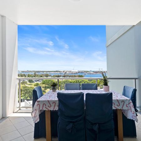 Furnished Apartment with Ocean Views - Photo 5