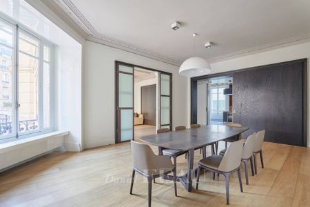 Location appartement, Paris 8ème (75008), 5 pièces, 224.57 m², ref 85828981 - Photo 5