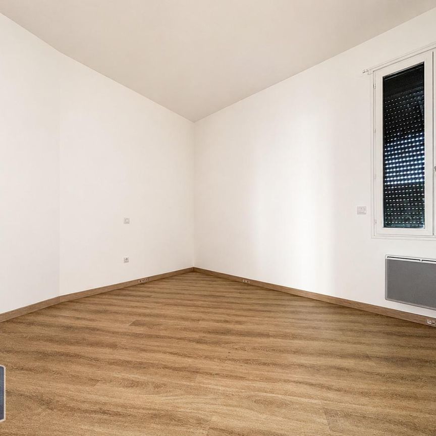 Location Appartement 3 pièces 78m² CASTILLON LA BATAILLE 33350 - Photo 1