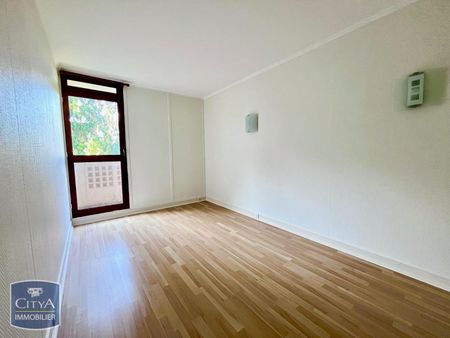 Location Appartement 2 pièces 47m² BOURGES 18000 - Photo 3