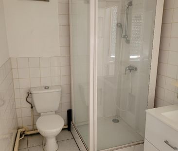 Location Appartement 1 pièce 24m² HAZEBROUCK 59190 - Photo 4
