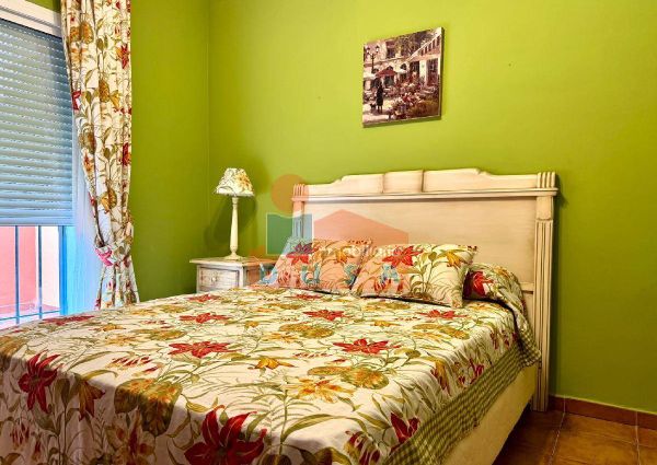 ALQUILER ADOSADA EXCLUSIVA | 2.700 €, 277 m²