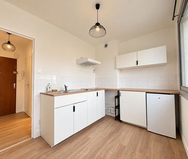 Location Appartement 1 pièce 28m² - Photo 2