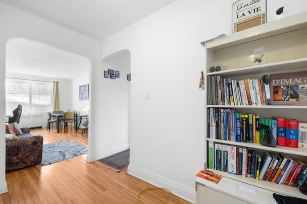 Condo for rent, Mont-Royal - Photo 1