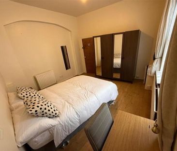 Room 1, 2 Belgravia Avenue, Belfast, BT9 7BJ - Photo 2