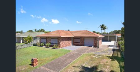 Great location plus 6x6 Shed & 6x6 Carport - Photo 2