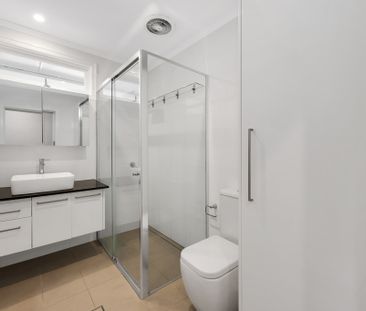 73B Chalfont St, Salisbury QLD 4107 - House For Rent | Domain - Photo 5