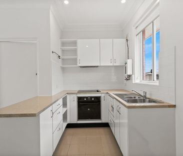 Central Convenience - Photo 1