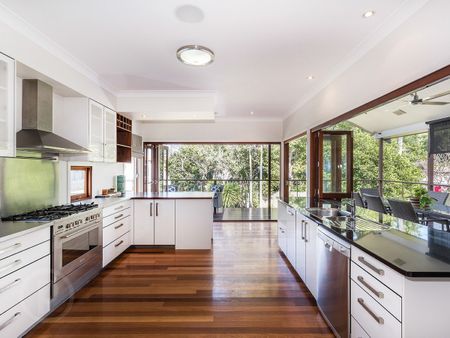 9 Longfellow Street, Norman Park QLD 4170 - House For Rent | Domain - Photo 4