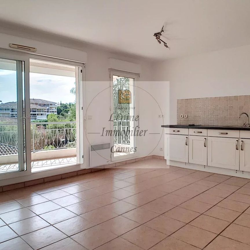 Location Appartement 2 pièces 47m² CANNES 06400 - Photo 1