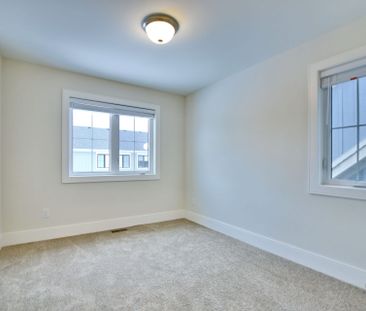 For Lease - 185 Yellow Birch Crescent, Blue Mountains, Ontario - Photo 2