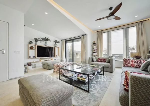 Alicante, Valencian Community 03710