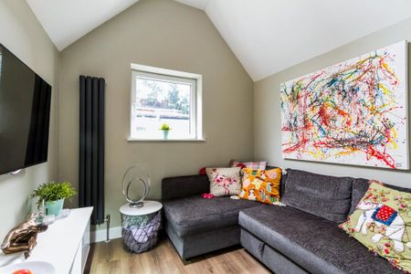 4 bedroom terraced house to rent - Photo 2