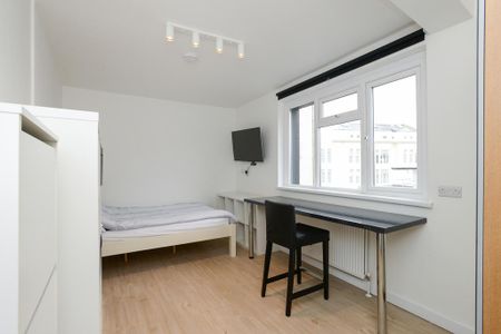 5 bedroom terraced house to rent - Photo 3