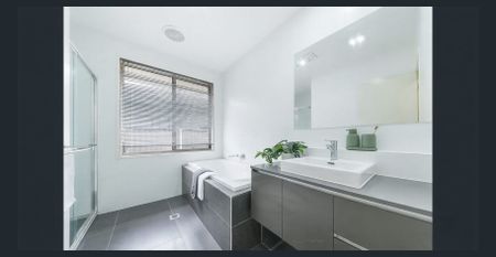 Light-Filled Family Home in Highly Sought-After Grantham Farm - Photo 4