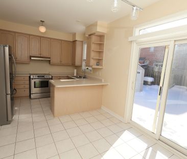 For Lease - 41 Chelton Dr Drive, Richmond Hill, Ontario - Photo 6