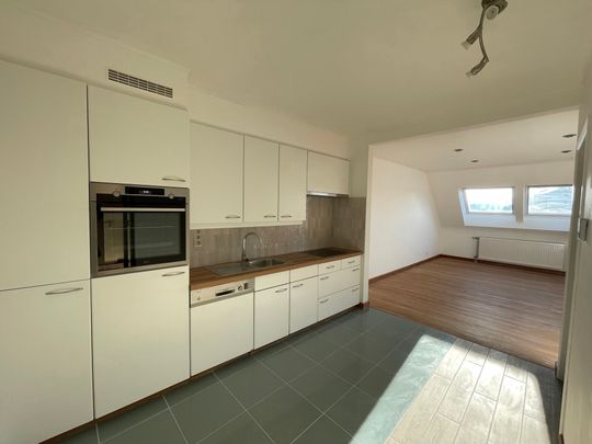 EREMBODEGEM - Gerenoveerd appartement in het centrum. - Photo 1