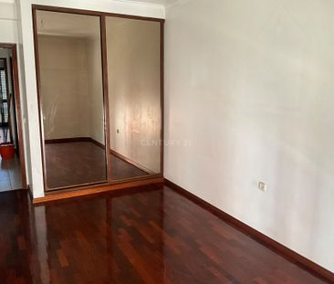 Apartamento T4 (5 assoalhadas) no centro da Moita - Photo 3