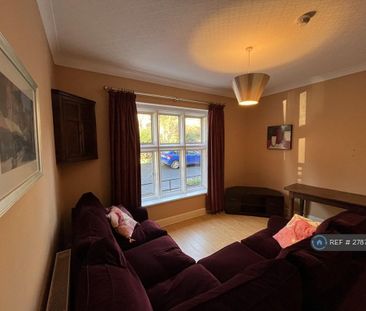 1 bedroom in a house share to rent - Photo 1