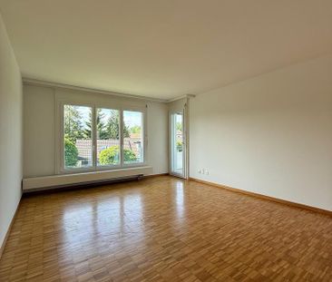 Helle 3.5-Zimmerwohnung im Hochparterre mit Balkon - Photo 2