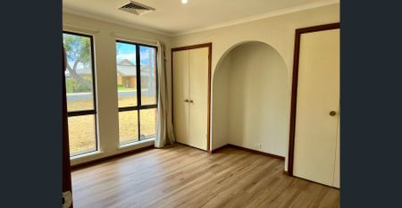 Location, location, location! - Photo 5