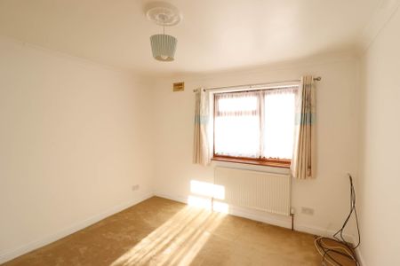 Plumer Road, High Wycombe - Photo 2