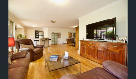3 Few Court, Rockingham WA 6168 - House For Rent | Domain - Photo 5