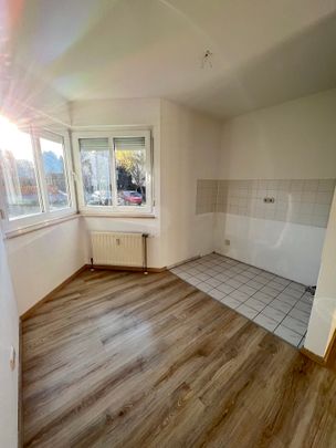 Schöne 2-RW mit Stellplatz zu vermieten! - Foto 1