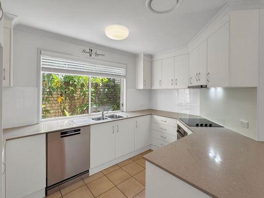 12 Oxford Close, 4556, Sippy Downs Qld - Photo 1