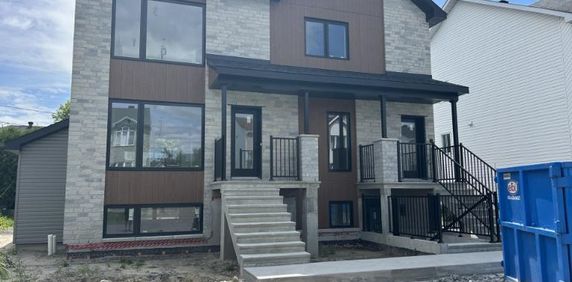 4 1/2 - Saint-Jérôme - 1 695 $/mois - Photo 2
