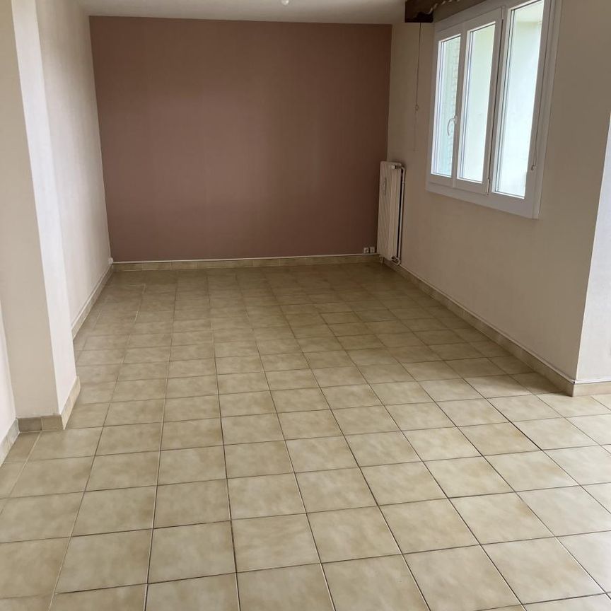 APPARTEMENT T4 DANS RESIDENCE SECURISE - Photo 1