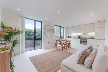 Latitude House, Oval Road, Primrose Hill, NW1 - Photo 2