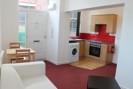 1 bedroom flat to rent - Photo 2