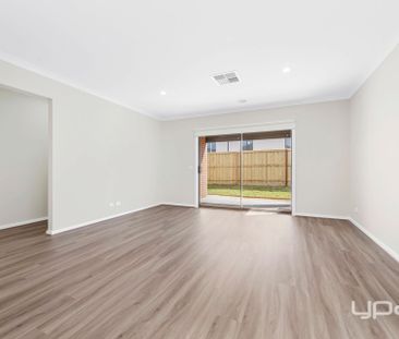 10 Delhi Grove, Rockbank - Photo 4