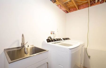 For Lease - 1444 Prince John Circle, Oakville, Ontario - Photo 3