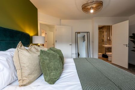 2 bedroom flat to rent - Photo 2