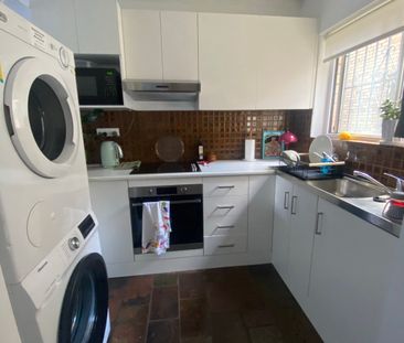 Alexandria - Photo 5