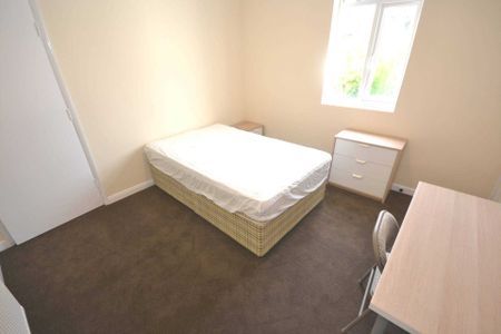 Price £3,600 pcm - Available 01/07/2026 - Furnished - Photo 3