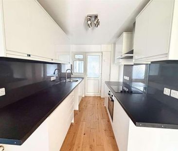 The Mount, Hailsham, BN27 - Photo 6